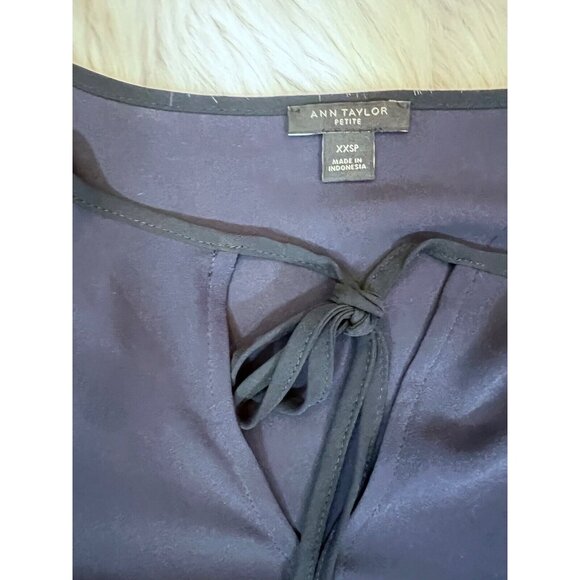 Ann Taylor Womens Blouse Blue XXS P Cold Shoulder Cut Out Shirt Top Career - Picture 5 of 10